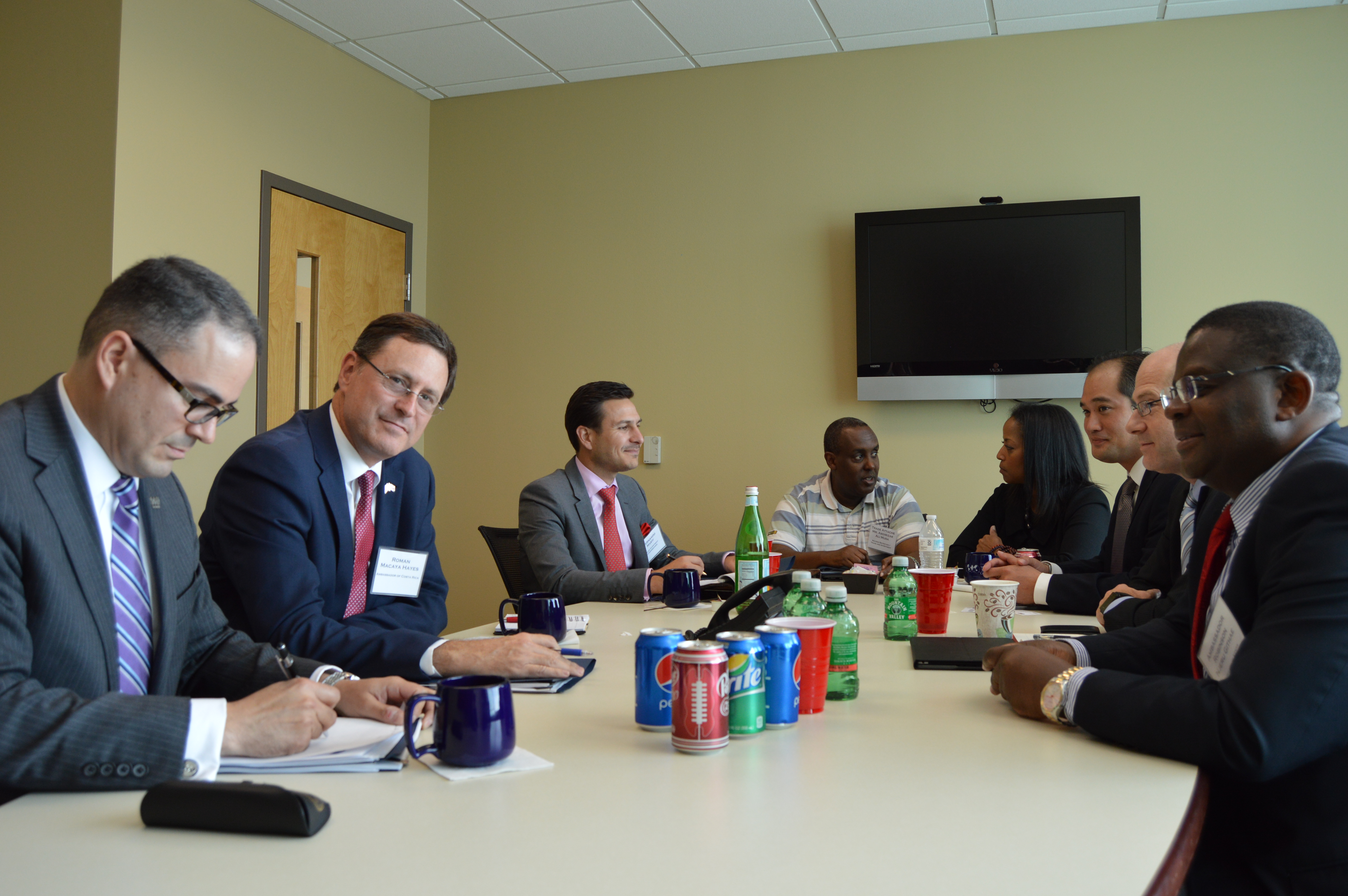 The World Trade Center Arkansas hosts a meeting between the Center, visiting diplomats and the Arkansas Economic Development Commission. From Left to Right: Melvin Torres, Ambassador Roman Macaya (Costa Rica), Trade and Investment Commissioner Fernando Marti (ProMexico), Trade Attache Abdulrizak Musa (Embassy of Kenya in U.S.) Denise Thomas, Ben Walters (AEDC), Mark Hamer (AEDC), and Ambassador Robinson Githae (Kenya).